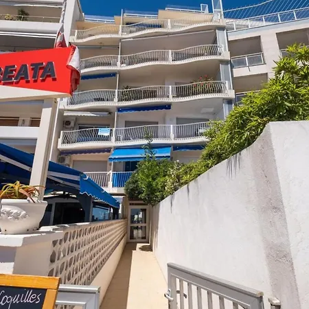 Rare! 2-br Seafront Appartamento *