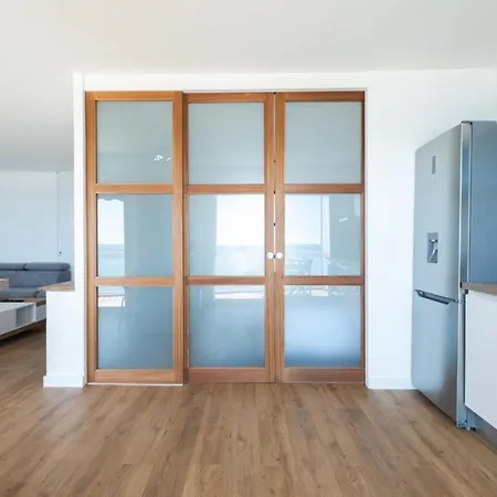 Rare! 2-br Seafront Appartamento Cannes