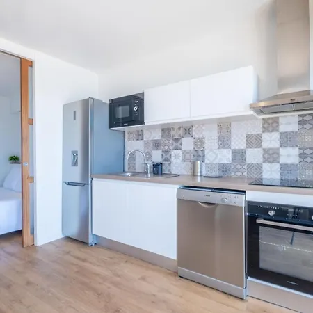 Appartamento Rare! 2-br Seafront