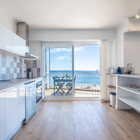 Rare! 2-br Seafront * 戛纳